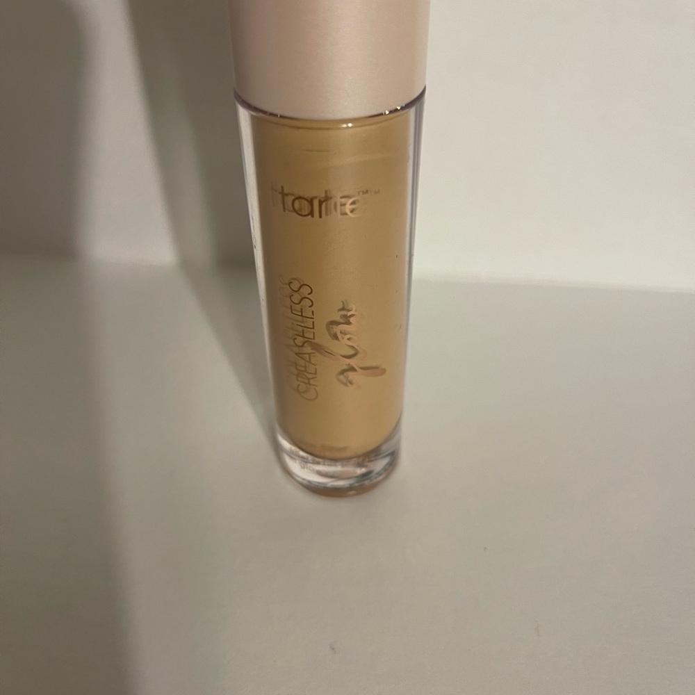 Tarte Creaseless Concealer in Light Tan